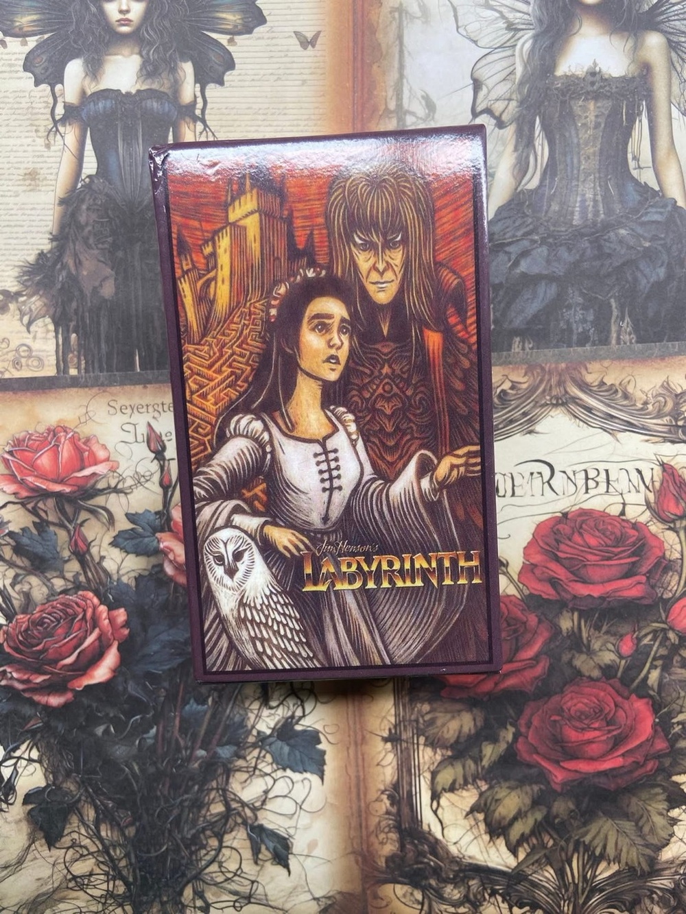 Labyrinth Collectible Art Box - Brown/Gold Illustrated Cover